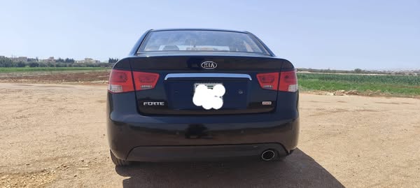 كيا فورتي 2011 - صورة 5