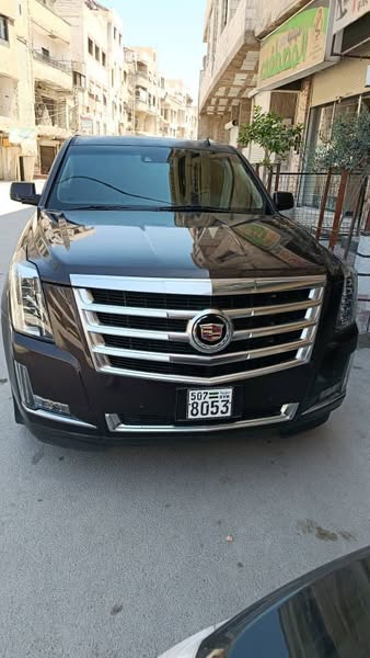 كاديلاك إسكاليد 2016 - صورة 1