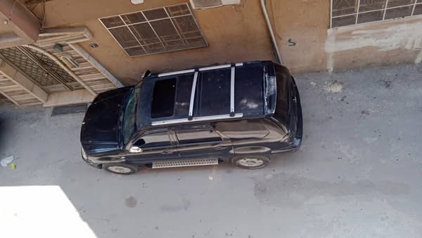 ميتسوبيشي لاند مارك 2008 - صورة 1