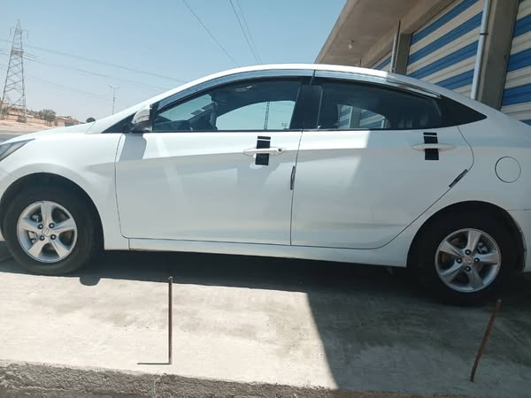 هيونداي اكسنت 2012 - صورة 4