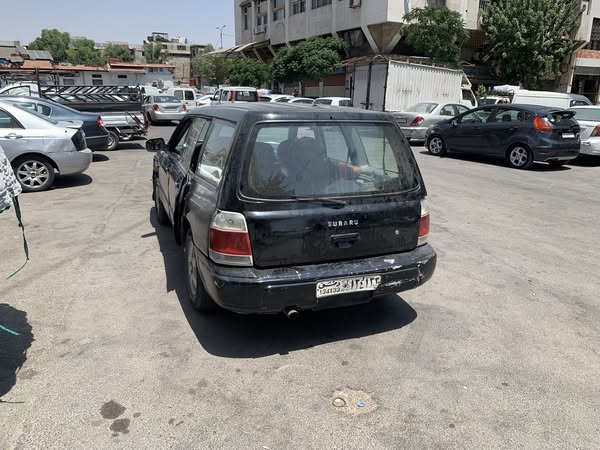 سوبارو فورستر 1998 - صورة 3