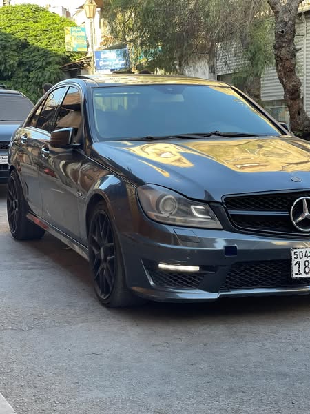 مرسيدس بنز سي 63 2012 - صورة 4