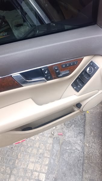 مرسيدس بنز سي 63 2012 - صورة 5