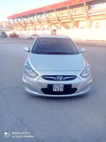 هيونداي اكسنت 2011 - صورة 1