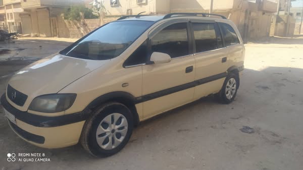اوبل زافيره 2001 - صورة 1