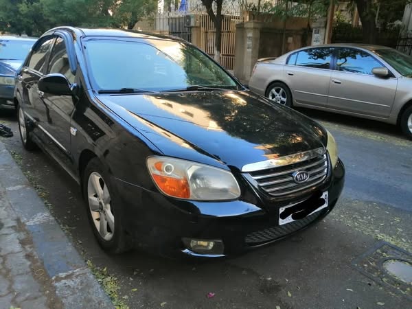 كيا سيراتو 2009 - صورة 4