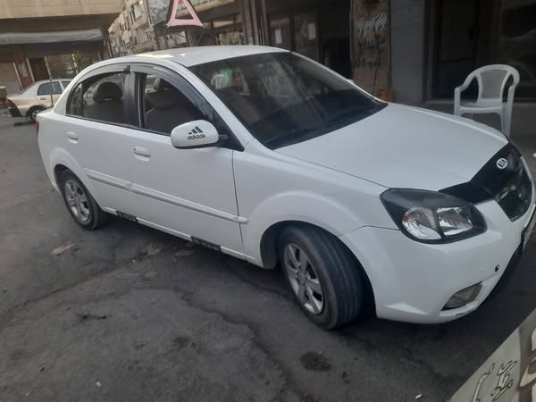 كيا ريو 2010 - صورة 1