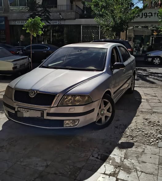 سكودا اوكتافيا 2006 - صورة 4