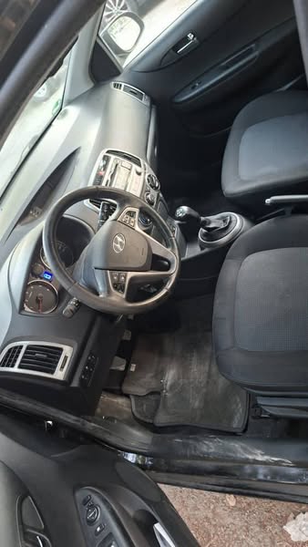 هيونداي i20 2015 - صورة 3