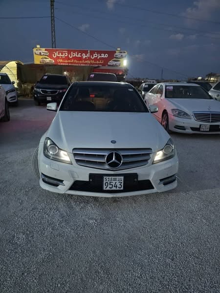 مرسيدس-بنز C 220 2012 - صورة 1
