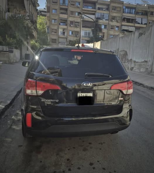 كيا سورينتو 2015 - صورة 3