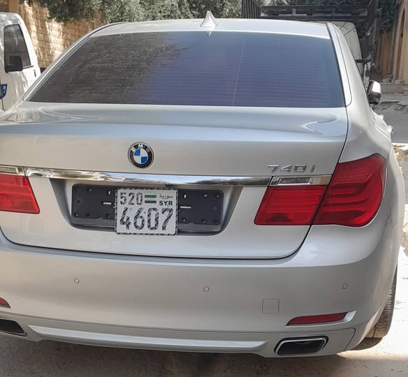 بي إم دبليو 740 2010 - صورة 3