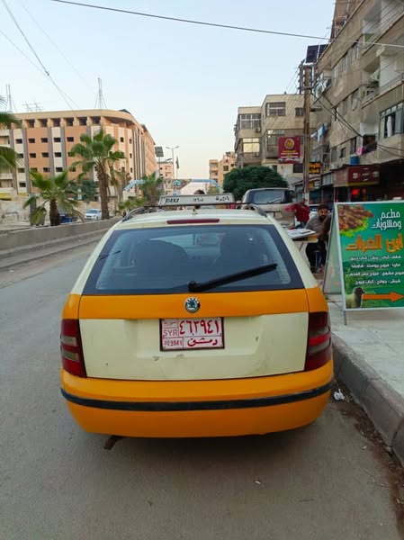 سكودا فابيا 2004 - صورة 3