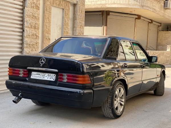 مرسيدس 190 1993 - صورة 4