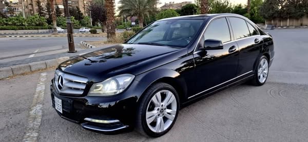 مرسيدس C200 2013 - صورة 2