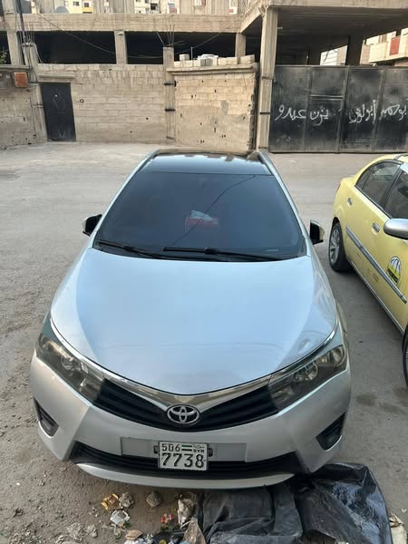 تويوتا كورولا 2015 - صورة 1