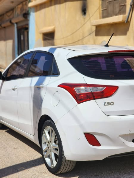 هيونداي i30 2014 - صورة 2