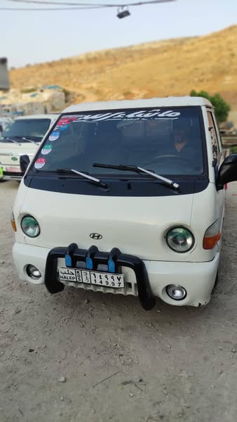 هيونداي H-100 2001 - صورة 4