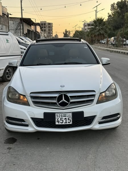 مرسيدس بنز C200 2013 - صورة 3