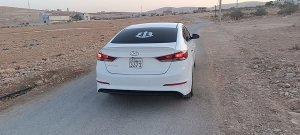 هيونداي الينترا 2017 - صورة 2