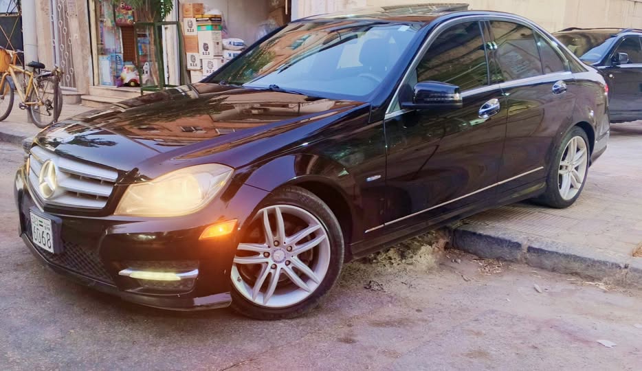 مرسيدس بنز C 250 2012 - صورة 1