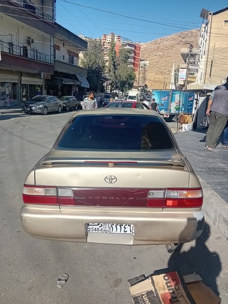 تويوتا كورولا 1993 - صورة 2