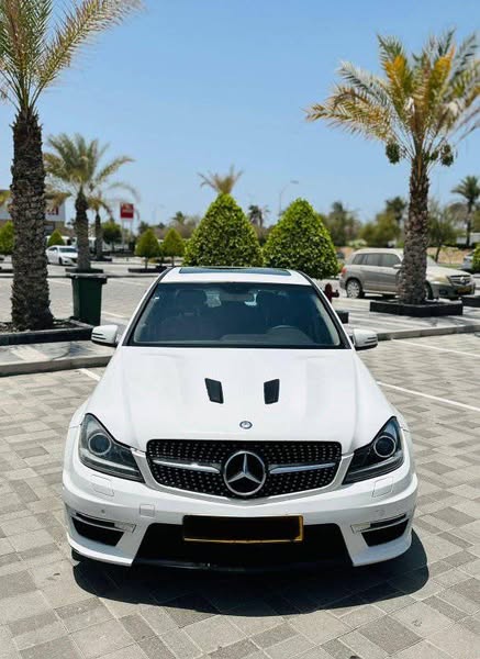 مرسيدس C250 2012 - صورة 1