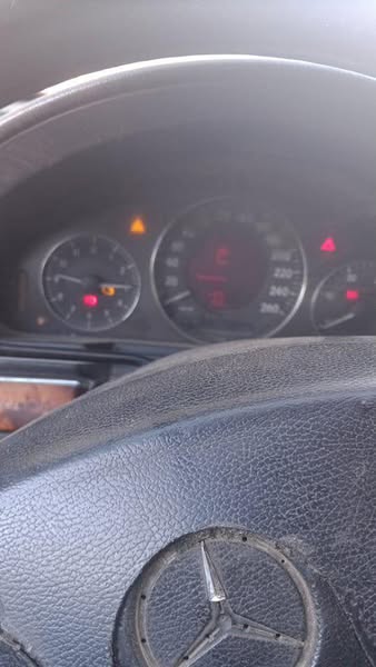 مرسيدس E-Class 2007 - صورة 3