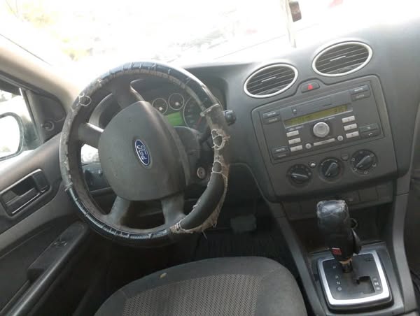 فورد فوكس 2006 - صورة 4