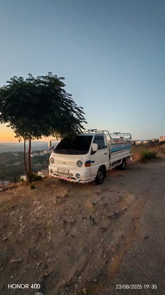 هيونداي H100 2002 - صورة 1