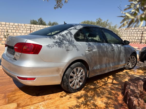 فولكس فاغن جيتا 2012 - صورة 4