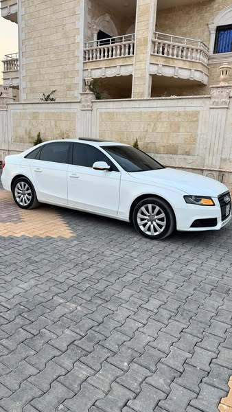 أودي A4 2011 - صورة 2