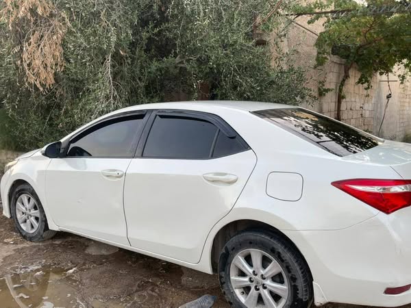 تويوتا كورلا 2014 - صورة 4