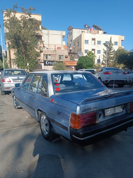 مازدا 929 1983 - صورة 5