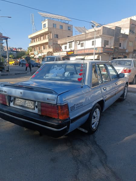 مازدا 929 1983 - صورة 2