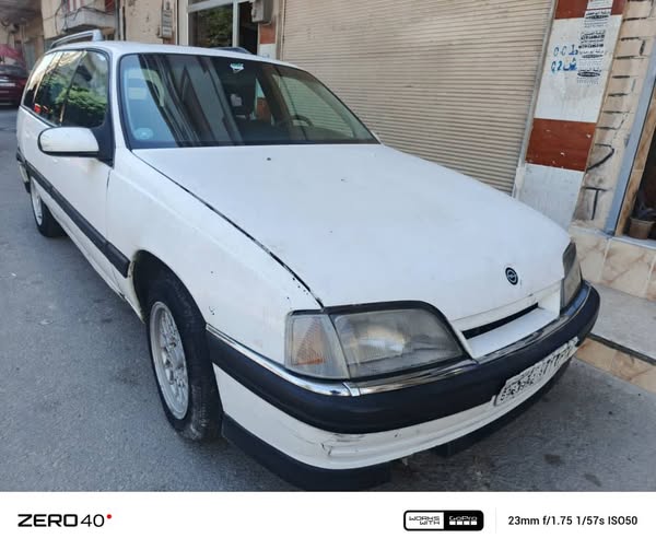 اوبل أوميغا 1992 - صورة 1