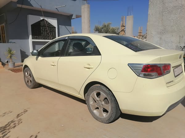 كيا فورتي 2010 - صورة 1