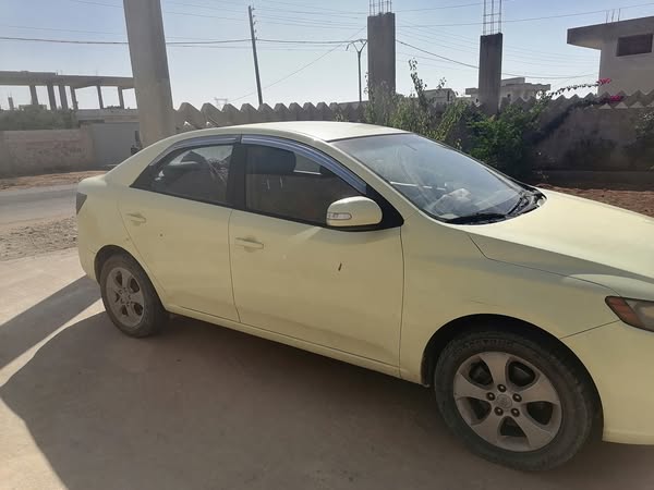 كيا فورتي 2010 - صورة 5