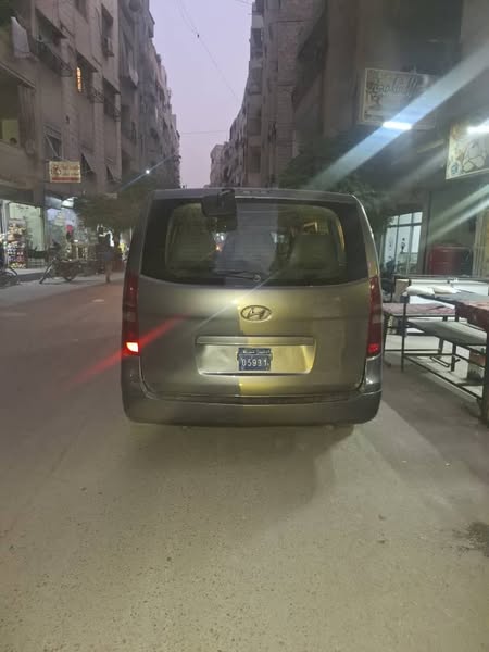 هيونداي H1 2010 - صورة 1