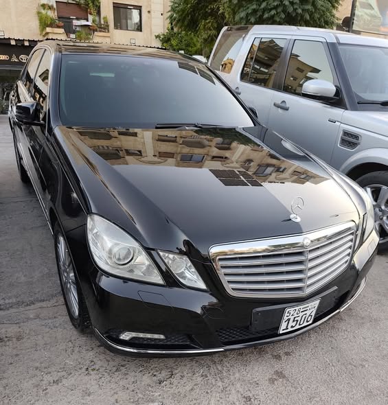 مرسيدس-بنز E300 2011 - صورة 1