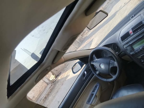 سكودا اوكتافيا 2008 - صورة 5