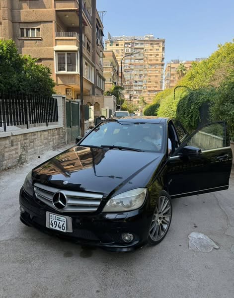 مرسيدس-بنز C 200 2011 - صورة 1