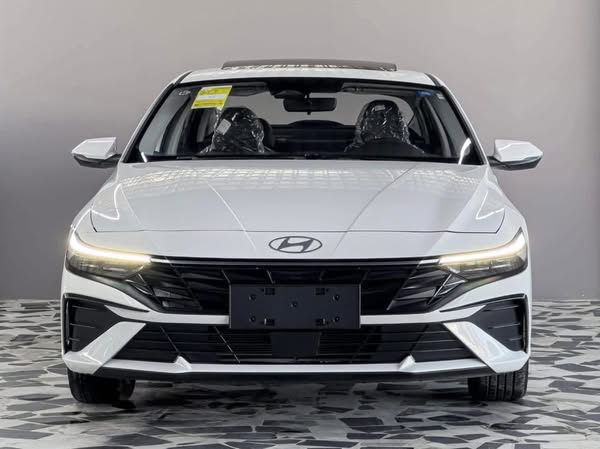 هيونداي النترا 2025 - صورة 1
