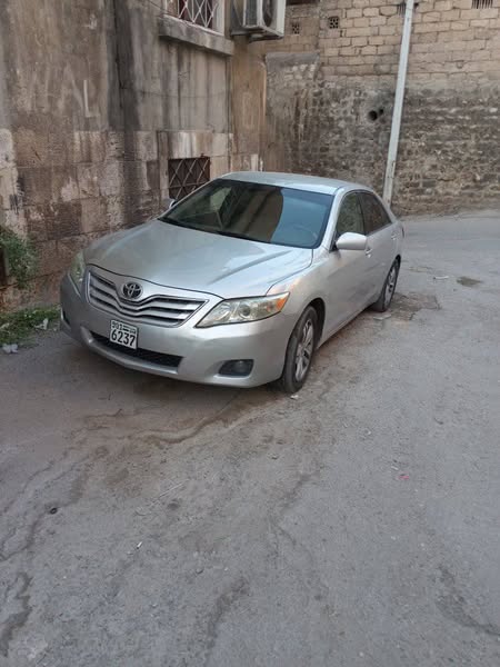 تويوتا كامري 2011 - صورة 1
