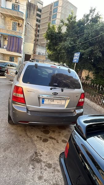 كيا سورينتو 2009 - صورة 1