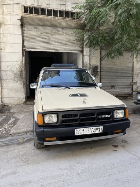 مازدا بيك اب 1992 - صورة 1