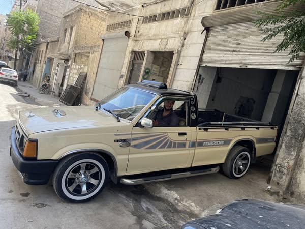 مازدا بيك اب 1992 - صورة 2