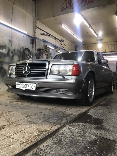 مرسيدس-بنز S-Class 1988 - صورة 3