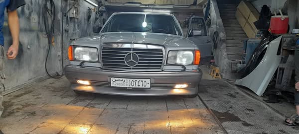 مرسيدس-بنز S-Class 1988 - صورة 1