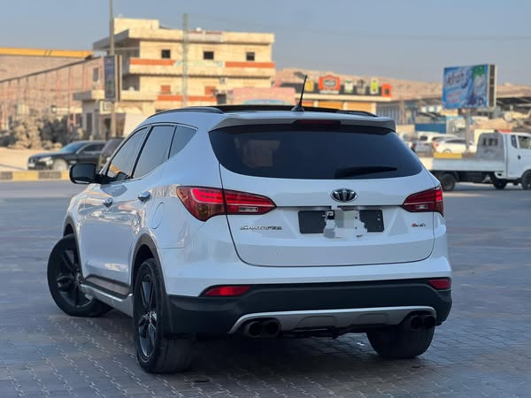 Hyundai Santa Fe 2013 - صورة 4